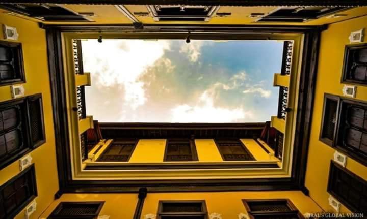 Deewanji Ni Haveli Bed & Breakfast Ahmedabad Bagian luar foto