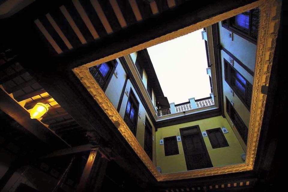 Deewanji Ni Haveli Bed & Breakfast Ahmedabad Bagian luar foto