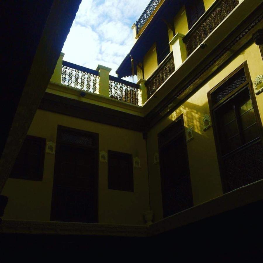 Deewanji Ni Haveli Bed & Breakfast Ahmedabad Bagian luar foto