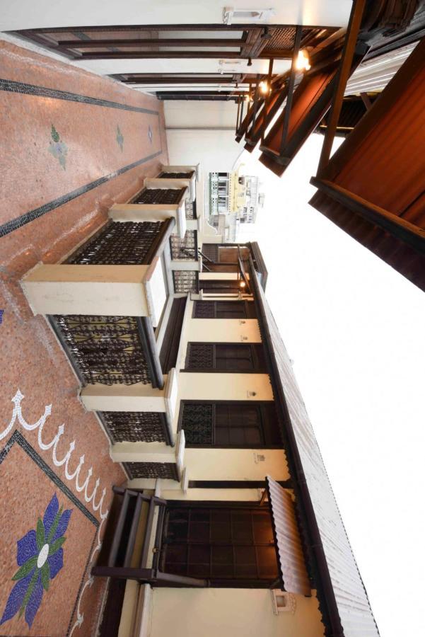 Deewanji Ni Haveli Bed & Breakfast Ahmedabad Bagian luar foto