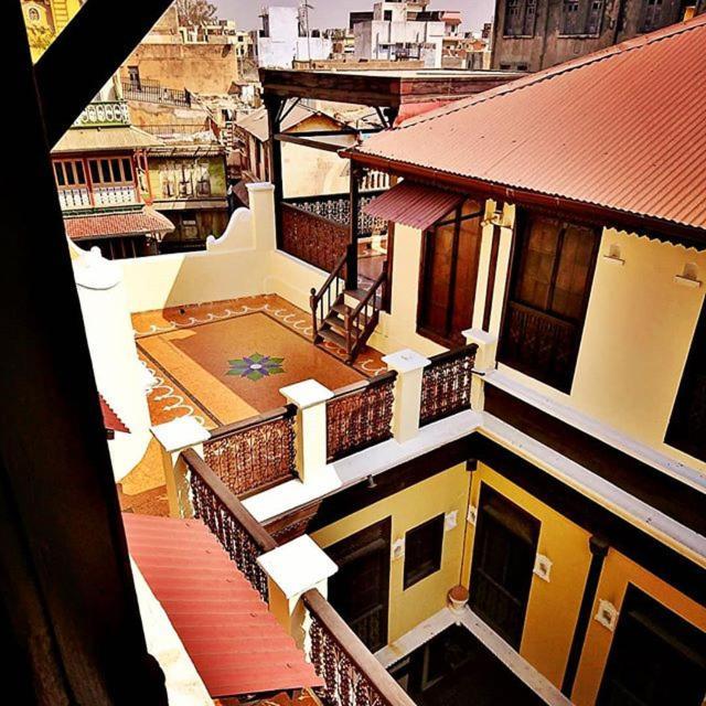 Deewanji Ni Haveli Bed & Breakfast Ahmedabad Bagian luar foto