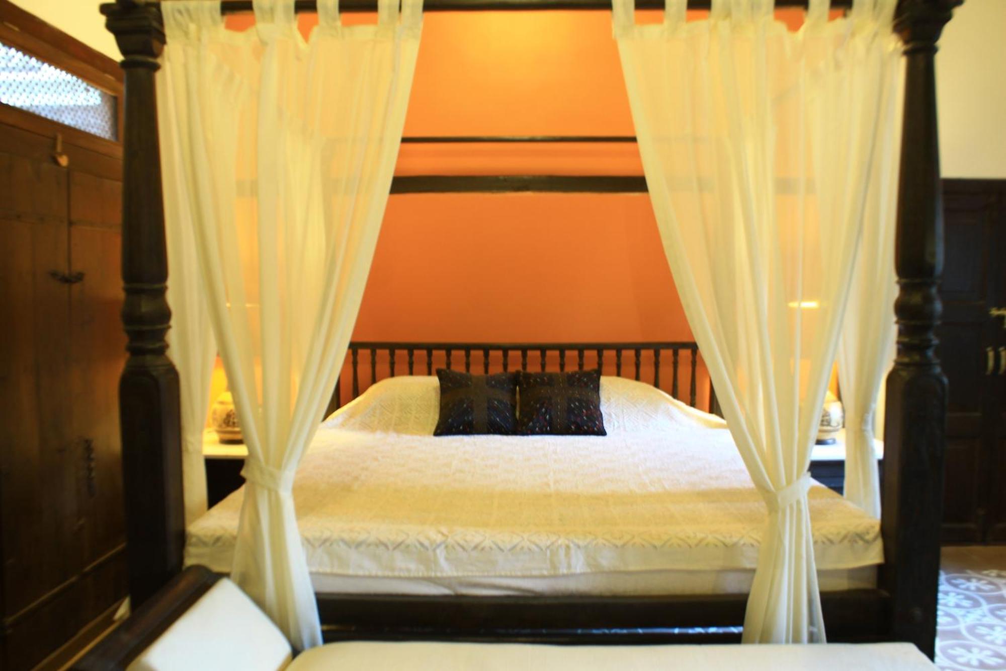 Deewanji Ni Haveli Bed & Breakfast Ahmedabad Bagian luar foto
