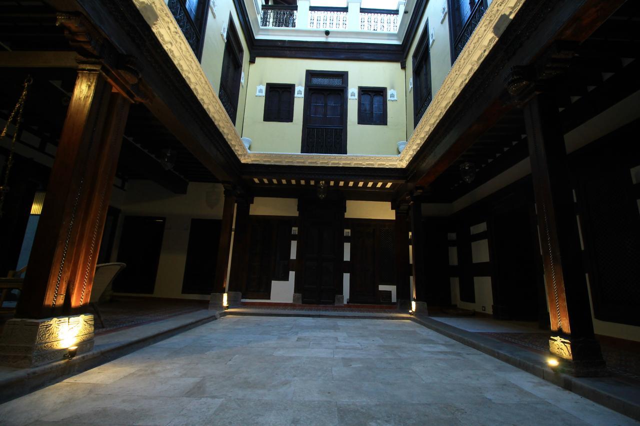 Deewanji Ni Haveli Bed & Breakfast Ahmedabad Bagian luar foto